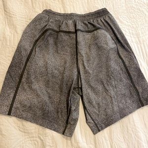 Lululemon Pace Breaker w/ Liner 9” Shorts